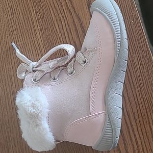 Oshkosh size 7 toddler girl boots